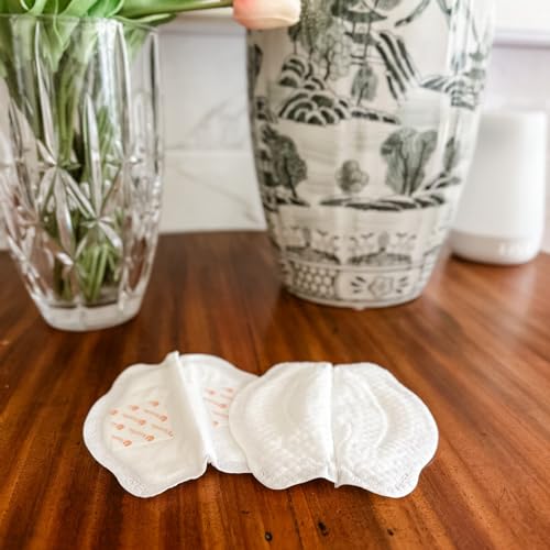 Ameda MoistureGuard Disposable Nursing Pads | Breast Milk Pads | 50 Count