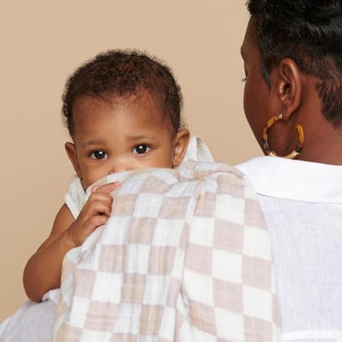Itzy Ritzy Breastfeeding Boss Multi-Use Baby Wrap & Cover (Checkerboard) - color: Checkerboard, size: 47" x 47"