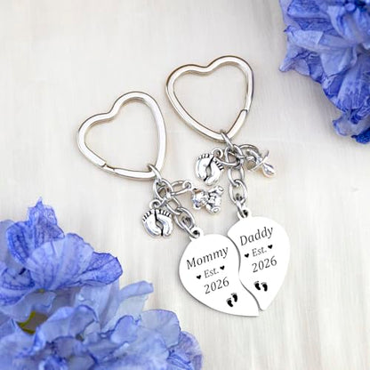 2ps Sweet New Parents Gifts for Couples Daddy and Mommy Est 2026 Keychains