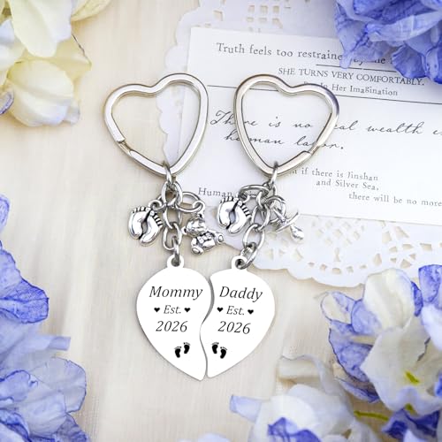 2ps Sweet New Parents Gifts for Couples Daddy and Mommy Est 2026 Keychains