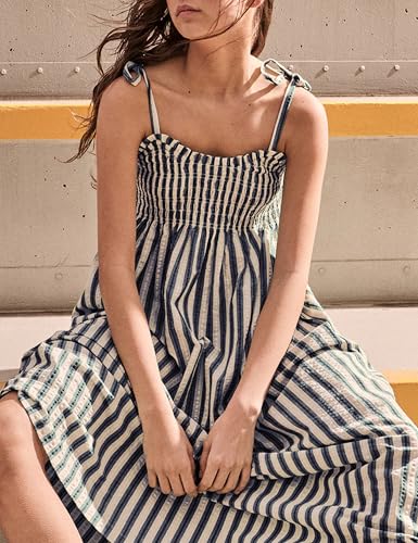 Lentta Women's Striped Smocked Maxi Dress Causal Spaghetti Strap Stretchy Flowy Swing Long Dress with Pockets - color: Navy, size: Medium