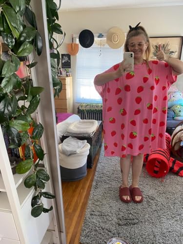 CRIPOM Plus Size Moo Moos for Women Oversized Sleep Shirts with Pockets - color: Pink Strawberry